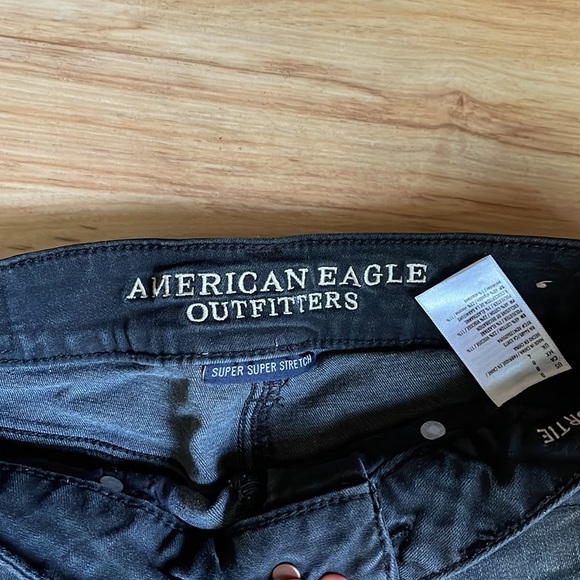 3 gently worn pairs of American Eagle Shorts size 0. - Picture 3 of 7